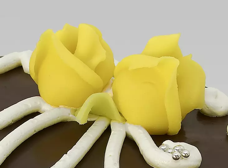 Marsipaaniruusu 2 kpl + lehdet - Kakkukoristeet - 9090 - 1