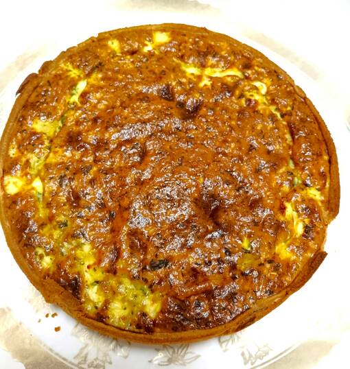 JUUSTO-PINAATTIPIIRAKKA (L) - Isot piirakat ja pizzat - 2107 - 1